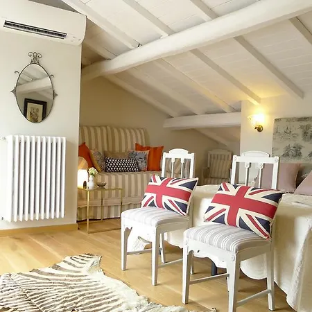 Metastasio Apartment