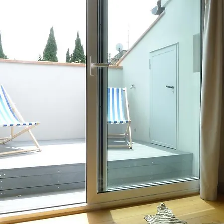 梅塔斯塔斯奥公寓 公寓